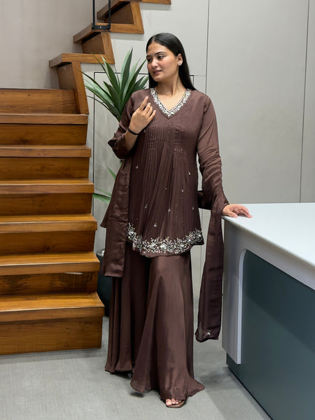 Salwar suit