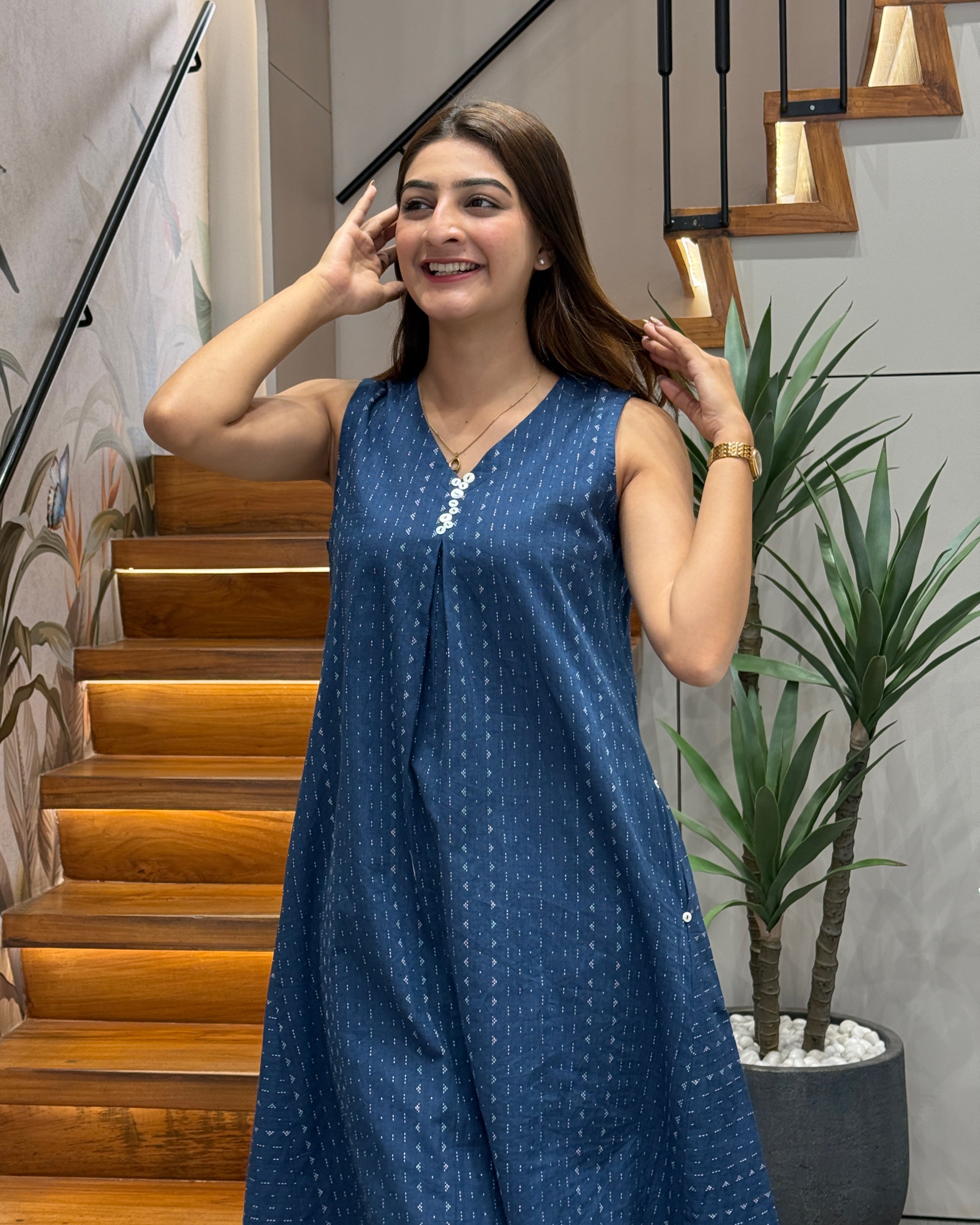 Elegant Sleeveless Printed Tunic