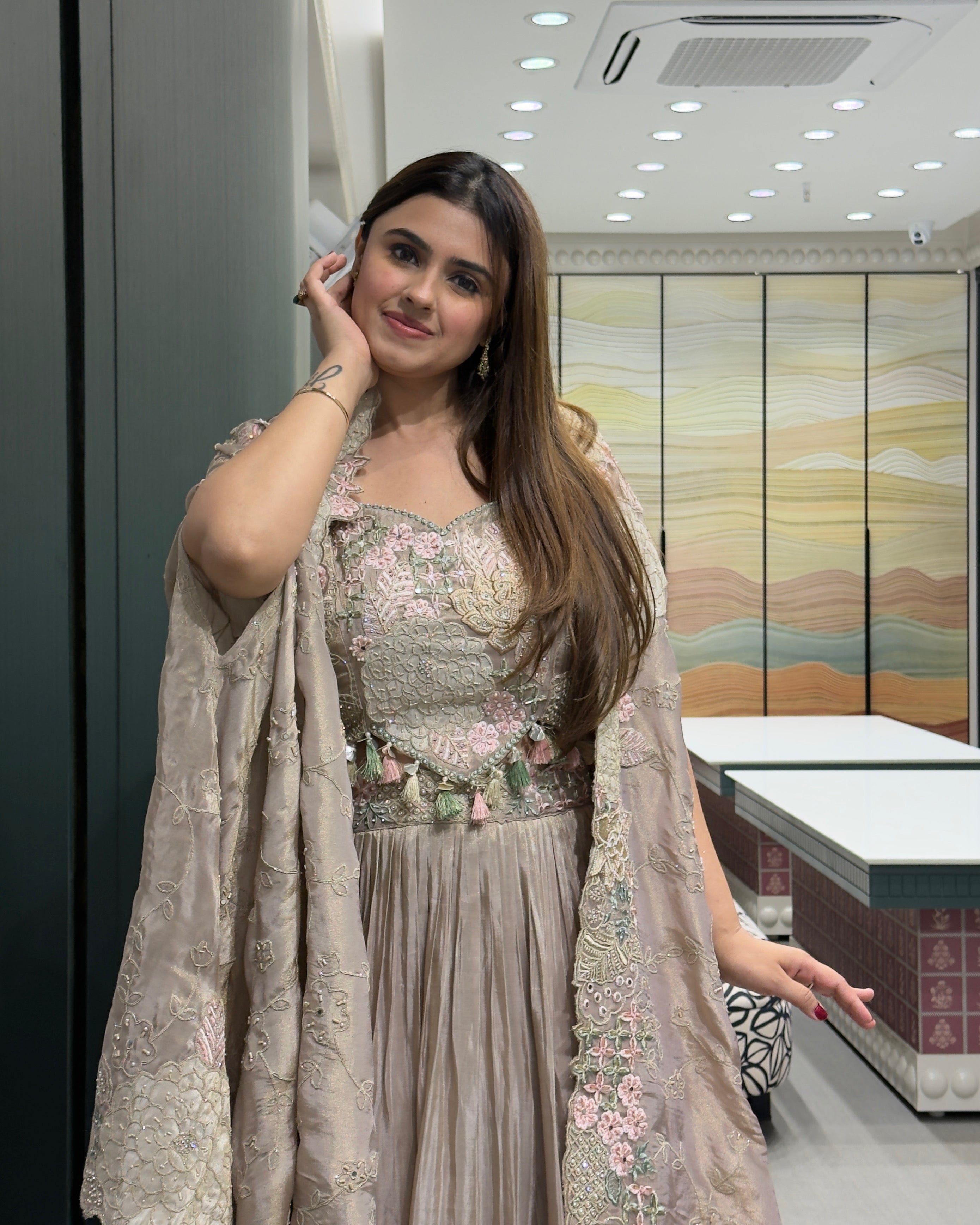 Elegant Heavy Handworked Inner, Coti & Lehenga Set with Dupatta