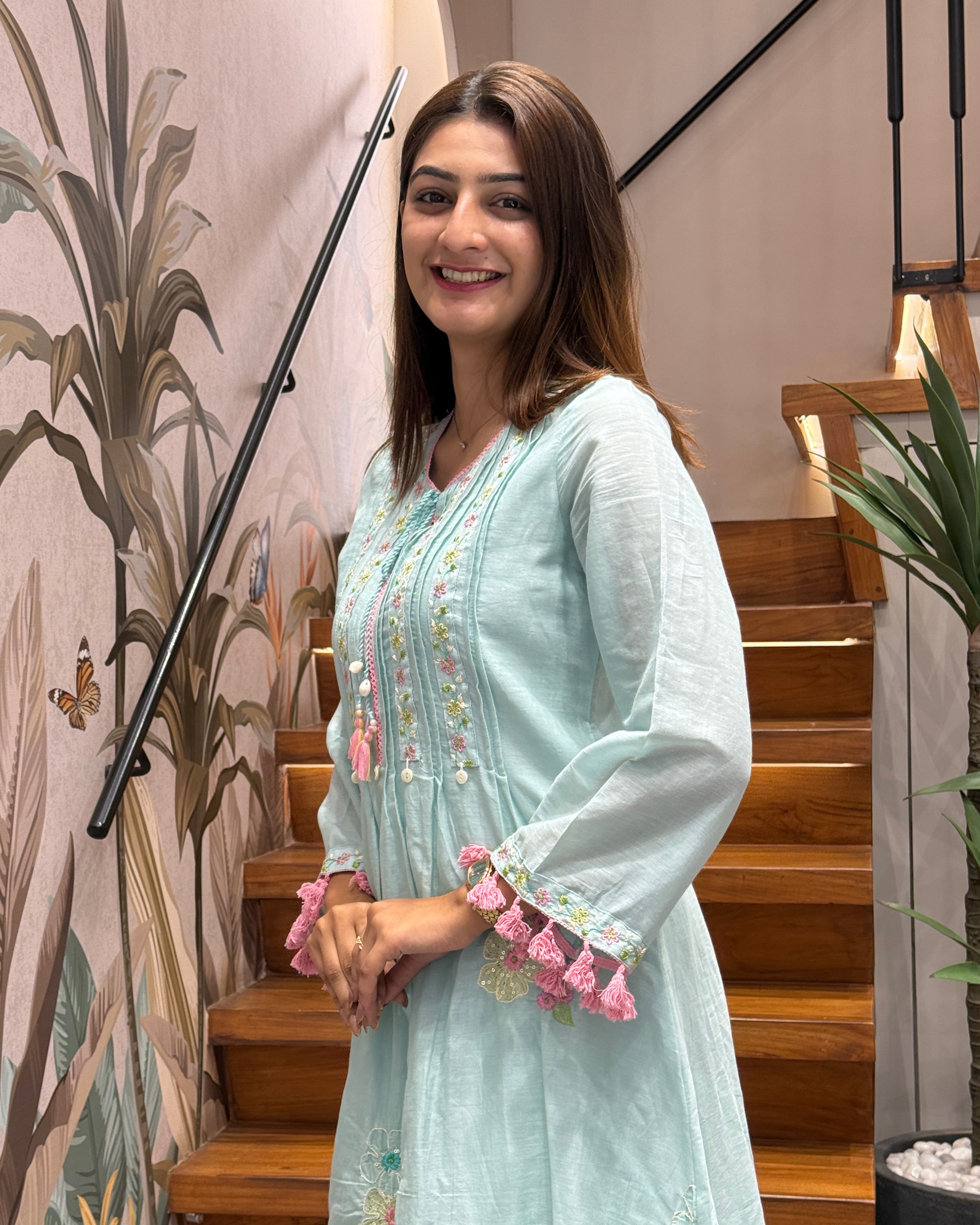 Elegant Floral Threadwork Kurti Set
