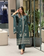 GREEN