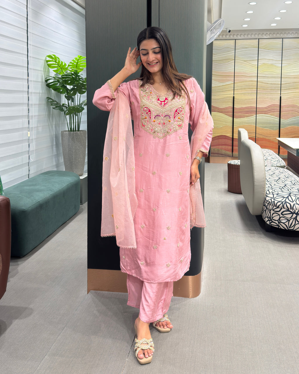 ✨ Blush Royale Handwork Dola Silk Suit Set ✨