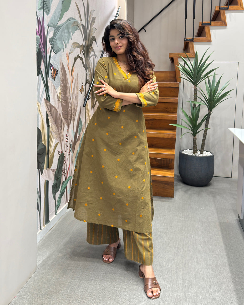 Elegant A-Line Thread Work Kurti Set