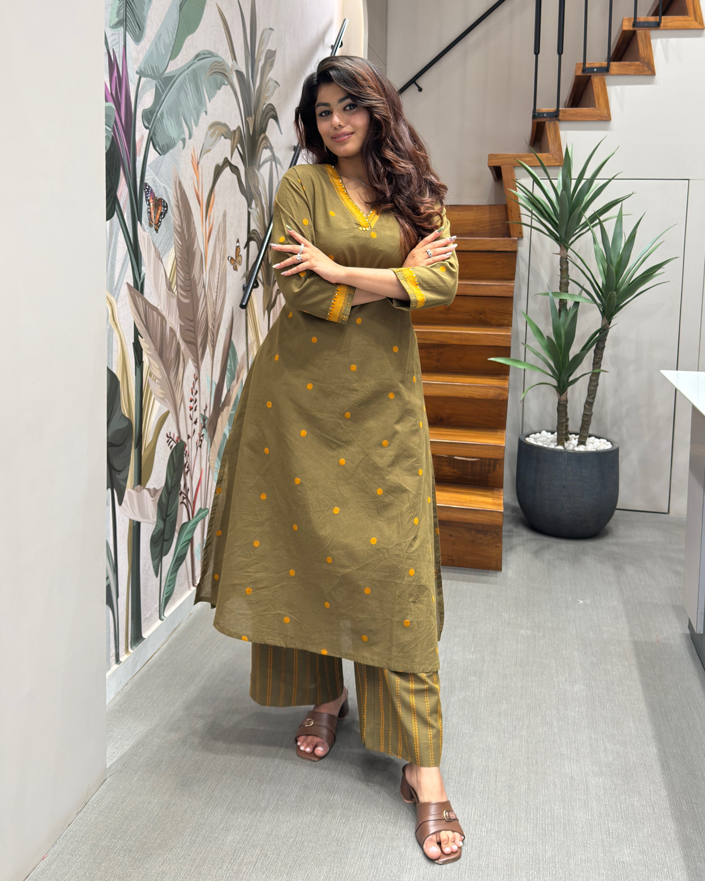 Elegant A-Line Thread Work Kurti Set