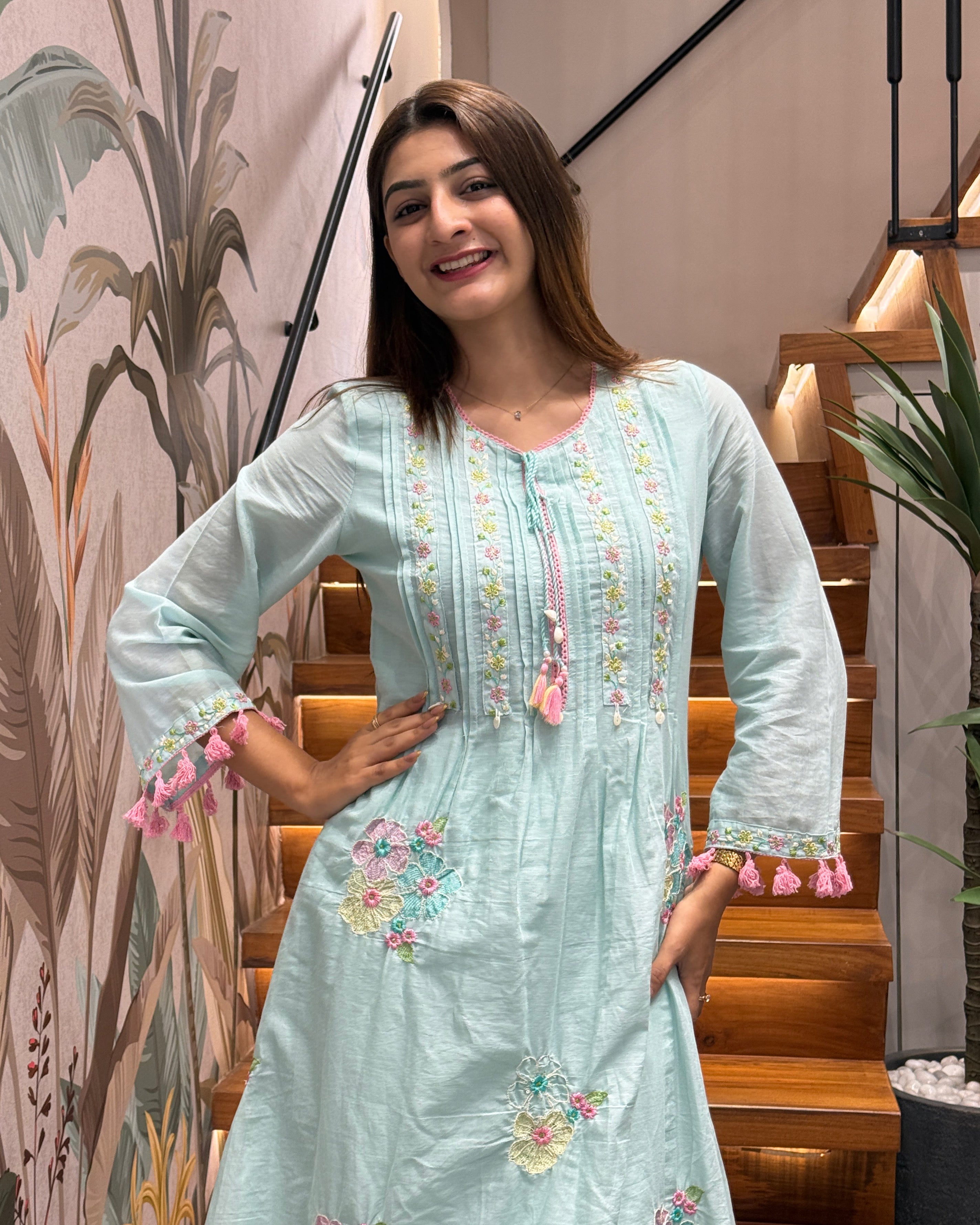 Elegant Floral Threadwork Kurti Set