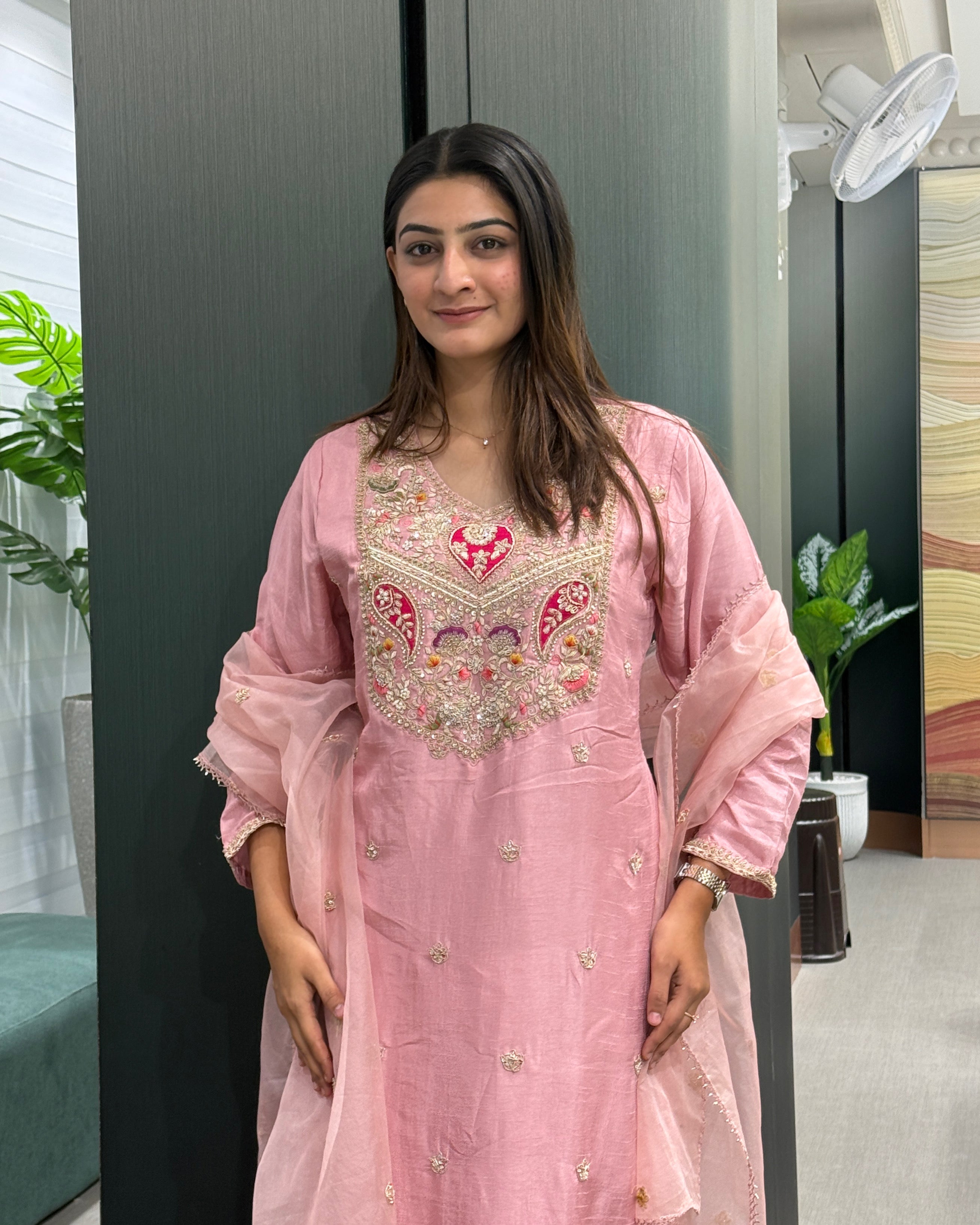 ✨ Blush Royale Handwork Dola Silk Suit Set ✨
