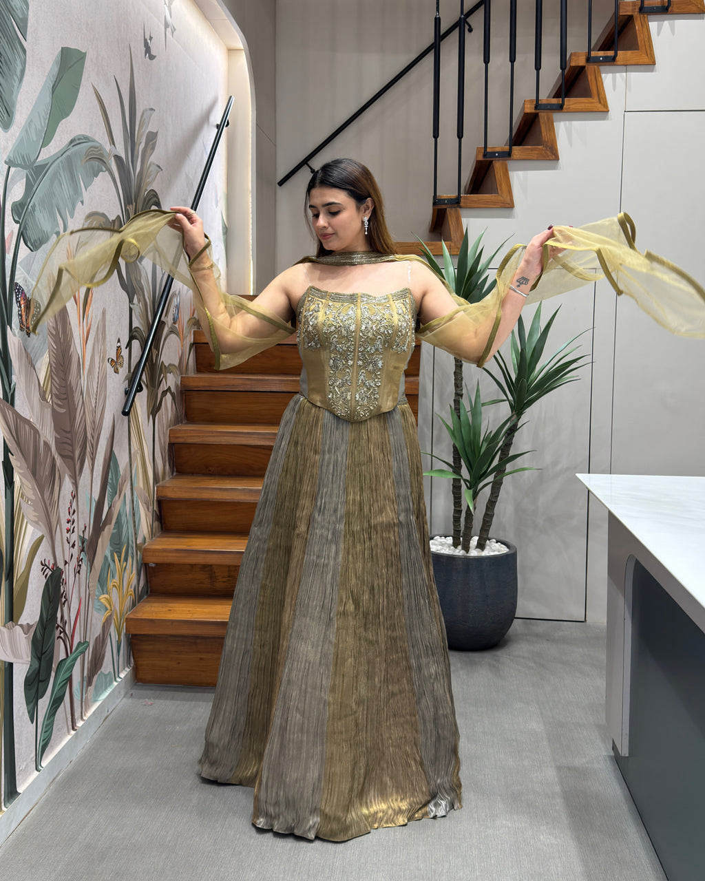 Antique Gold & Olive Grey